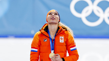 Jutta Leerdam: Η Ολλανδή αθλήτρια που κατέκτησε το χρυσό στα 1000 μ. και έγραψε Ολυμπιακή ιστορία
