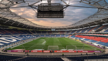 Πώς το κατάφερε; Παίκτης ιστορικής γερμανικής ομάδας τραυματίζεται, ενώ άλλαζε… ρούχα