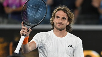 Με το δεξί στο Ρότερντμαμ ο Τσιτσιπάς, 2-0 τον  Ριντερκνές