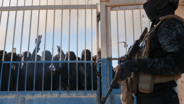 Πάνω από 4.500 μέλη του Ισλαμικού Κράτους, έχουν μεταφερθεί από τη Συρία σε ιρακινές φυλακές