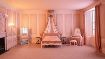 «Ανεμοδαρμένα Ύψη»: Μια κινηματογραφική εμπειρία διαμονής στο Γιορκσάιρ