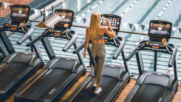 Η προπόνηση 12-3-30 που έχει γίνει viral στο TikTok είναι ιδανική για όσους θέλουν αποτελέσματα χωρίς εξάντληση
