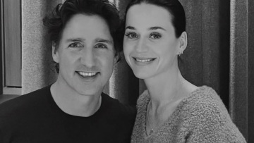 Κέιτι Πέρι - Τζάστιν Τριντό: Πώς περνούν στον Καναδά - Οι φωτογραφίες από τα δείπνα και τις βόλτες στα χιόνια