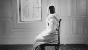 Γιώργος Λάνθιμος: Παρουσιάζεται η πρώτη έκθεση φωτογραφιών του με παρασκήνια από τα γυρίσματα και βόλτες στην Ελλάδα