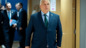 Το σύστημα Όρμπαν μπροστά στο όριο αντοχής του: Η άνοδος του Τίσα και η πρώτη πραγματική απειλή μετά το 2010 