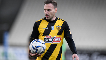 Μιχάλης Μπακάκης: Κρέμασε στα 34 τα ποδοσφαιρικά του παπούτσια 