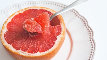 Το γκρέιπφρουτ της ημέρας: Τι προσφέρει πραγματικά στον οργανισμό μας