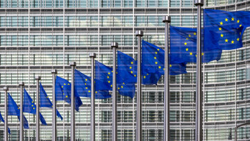 Έφοδος της βελγικής αστυνομίας στην Κομισιόν για  υπόθεση πώλησης ακινήτων 900 εκατ. ευρώ