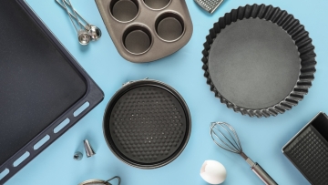 Οι δημοσκοπικές πιέσεις «σπρώχνουν» τον Τραμπ να μειώσει τους δασμούς σε πλήθος μεταλλικών προϊόντων