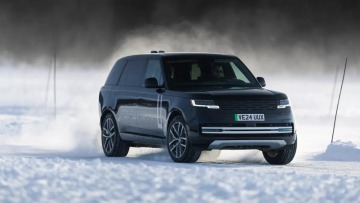 Το ανανεωμένο Range Rover σε χειμερινές δοκιμές
