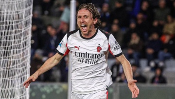 Serie A: Ο 40χρονος Μόντριτς «λύτρωσε» τη Μίλαν στο 85’ και την κρατά ζωντανή στη μάχη του τίτλου, 2-1 την Πίζα