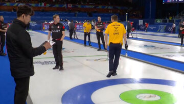 «Να πάτε να γ@@τε»: Θερμό επεισόδιο σε αγώνα κέρλινγκ, Καναδός αθλητής κατηγορήθηκε για παραβίαση κανονισμών, βίντεο