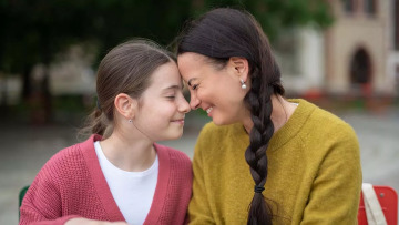 4 φράσεις που κάθε έφηβος θέλει να ακούσει από τους γονείς του
