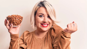 Ο πολύτιμος καρπός που νικά την άνοια, θωρακίζει την καρδιά και ομορφαίνει το δέρμα