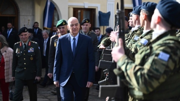 Δένδιας: Κίνητρα στους καλύτερους για τη στελέχωση των Ενόπλων Δυνάμεων με ένα πλαίσιο βελτίωσης της ζωής τους