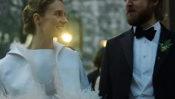 Maya Hawke: Η κόρη των Uma Thurman και Ethan Hawke και πρωταγωνίστρια του Stranger Things παντρεύτηκε τον Christian Lee Hutson στη Νέα Υόρκη
