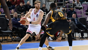 Ολυμπιακός - ΑΕΚ 36-16 (Β' δεκάλεπτο): Ανοίγουν τη διαφορά οι ερυθρόλευκοι, Live ο προημιτελικός 