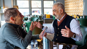 Σταύρος Κωνσταντινίδης στον Δανίκα: Έχουμε αναλογικά ίδιο αριθμό αυτοκινήτων με τους Γερμανούς, μόλις φρακάρουν όλα στην Αθήνα θα ξυπνήσουμε