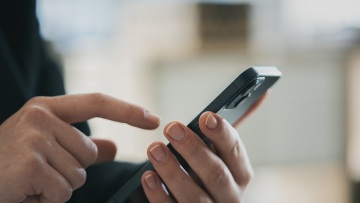 Τρόμος για 22χρονη στη Θεσσαλονίκη: 55χρονος της έκλεισε το στόμα και της άρπαξε το κινητό, τον καταδίωξαν πολίτες