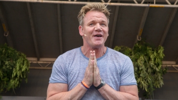 Ο Γκόρντον Ράμσεϊ εξήγησε πώς η δύσκολη σχέση με τον αλκοολικό πατέρα του τον έκανε καλύτερο μπαμπά