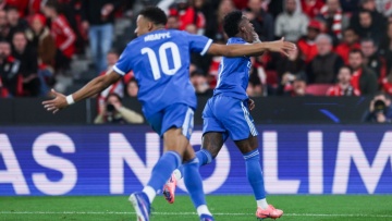 Βραδιά έντασης και ανατροπών στο Champions League: Ισχυρό προβάδισμα για Ρεάλ, Μπορούσια, Παρί και Γαλατά, δείτε τα 15 γκολ 