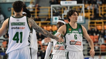 Με άγριες διαθέσεις ο Παναθηναϊκός «κατάπιε» με 101-71 τον ΠΑΟΚ και προκρίθηκε στον ημιτελικό του Κυπέλλου, βίντεο
