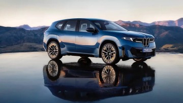 Έρχεται και πισωκίνητη BMW iX3