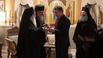 Η Μονή Ξενοφώντος τίμησε τον Δημήτρη Χριστοφιλέα