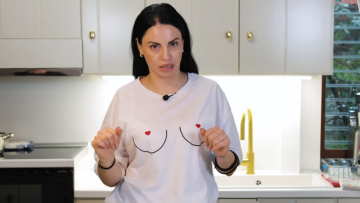 Ξανά ερωτευμένη η Δήμητρα Αλεξανδράκη: Εκεί που αποφάσισα να μείνω μόνη μου, μου κάνει πλάκα ο Θεός