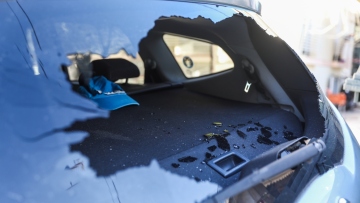 «Κουνήθηκε το σπίτι»: Κάτοικος περιγράφει τη στιγμή της έκρηξης της χειροβομβίδας στον Κορυδαλλό