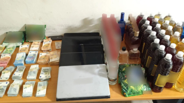 Τρεις συλλήψεις στον Κολωνό για επίθεση κατά αστυνομικών και πώληση λαθραίων προϊόντων