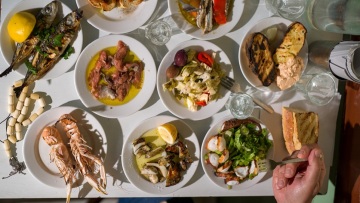 Σαρακοστιανά θαλασσινά: 20 συνταγές για ουζομεζέδες και κυρίως πιάτα