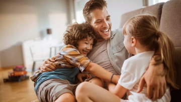 Το «ελληνικό μονοπάτι» προς την ευεξία: Τι μας διδάσκουν οι αρχαίοι Έλληνες για μια ζωή με νόημα
