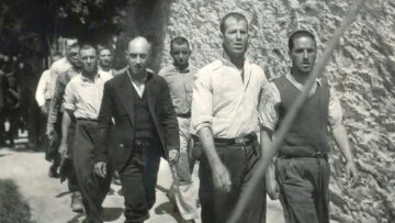 Αυθεντικές οι φωτογραφίες από τις εκτελέσεις στην Καισαριανή, 262 ντοκουμέντα αγοράζει το υπουργείο Πολιτισμού μετά από συμφωνία με τον συλλέκτη