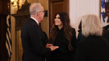 Συνάντηση Γκίλφοϊλ με Αμερικανούς Γερουσιαστές στην Αθήνα: Συζητήσαμε για τη δύναμη των σχέσεων μεταξύ ΗΠΑ - Ελλάδας