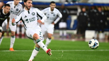 Έγινε κι αυτό στη Super League: Πέναλτι μέσω VAR για τον ΠΑΟ και αποβολή του Νους μετά τη λήξη του αγώνα στο Παγκρήτιο, βίντεο 