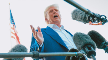 «Πυρετός» πολέμου ΗΠΑ - Ιράν: Όλα τα σενάρια που εξετάζει ο Τραμπ, θα επιλέξει αυτό που θα έχει το μικρότερο δυνατό πολιτικό κόστος για τον ίδιο