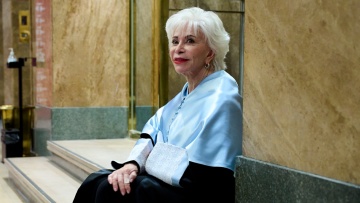 «Παράτησα τα παιδιά μου για έναν έρωτα»: Η συγγνώμη της Ιζαμπέλ Αλιέντε που άργησε χρόνια, οι τύψεις και ο φρικτός θάνατος της κόρης της