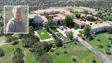 Zorro Ranch: Το «σκοτεινό βασίλειο» του Επστάιν, καταγγελίες ότι έθαβαν κορίτσια που στραγγάλιζαν αφού τα κακοποιούσαν σεξουαλικά