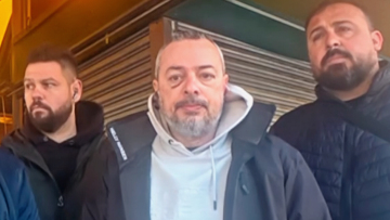 Βάζει λουκέτο στην επιχείρηση ο περιπτεράς στη Γαστούνη που ξυλοκοπήθηκε από ομάδα 20 Ρομά: «Δεν αξίζει τον κόπο, θα κάνω κάτι άλλο»