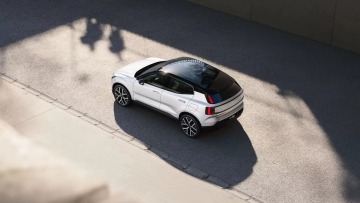 Volvo EX30: Αποκτά νέα εισαγωγική έκδοση
