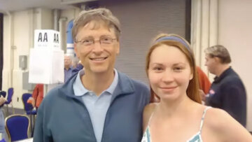 Μίλα Αντόνοβα: Η Ρωσίδα πρώην ερωμένη του Μπιλ Γκέιτς που τον συνδέει με τον Τζέφρι Έπσταϊν