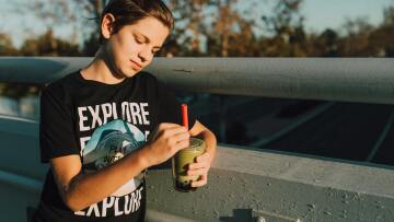 Ισπανία: Απαγορεύει την πώληση ενεργειακών ποτών σε παιδιά κάτω των 16 ετών
