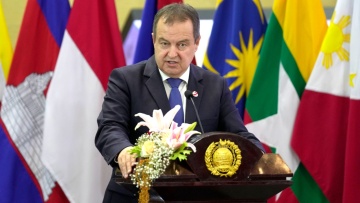 Σε κρίσιμη κατάσταση ο υπουργός Εσωτερικών της Σερβίας με βαριά πνευμονία 