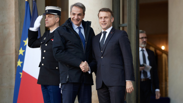 Ο Μακρόν έρχεται στην Αθήνα τον Απρίλιο για τη νέα αμυντική συμφωνία Ελλάδας - Γαλλίας
