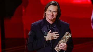 Ο Τζιμ Κάρεϊ τιμήθηκε με βραβείο Σεζάρ, η συγκινητική ομιλία του στα γαλλικά