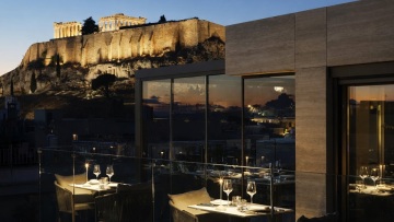 THE BOTANY at Acropolis (Roof Garden): Το πιο ατμοσφαιρικό δείπνο με θέα στα Mνημεία

