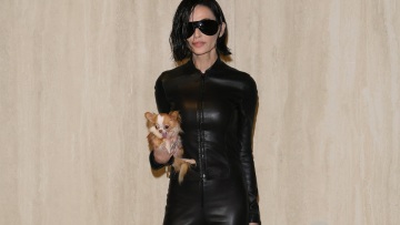 Το νέο καρέ της Ντέμι Μουρ έχει την υπογραφή του Δημήτρη Γιαννέτου
