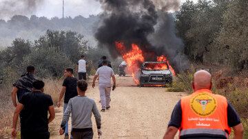 Επίθεση εποίκων στη Δυτική Όχθη: Δύο Ισραηλινοί ακτιβιστές τραυματίες
