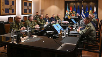 Έκτακτη σύσκεψη στο Υπουργείο Άμυνας για τις εξελίξεις στο Ιράν: Η Σούδα, οι Patriot και η... «Υδρα»